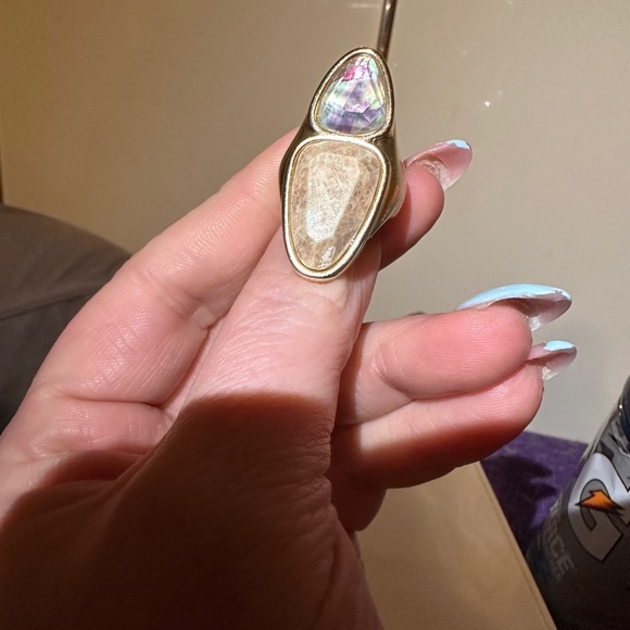 Kendra Scott new w/out tag Margot cocktail ring - Picture 2 of 6